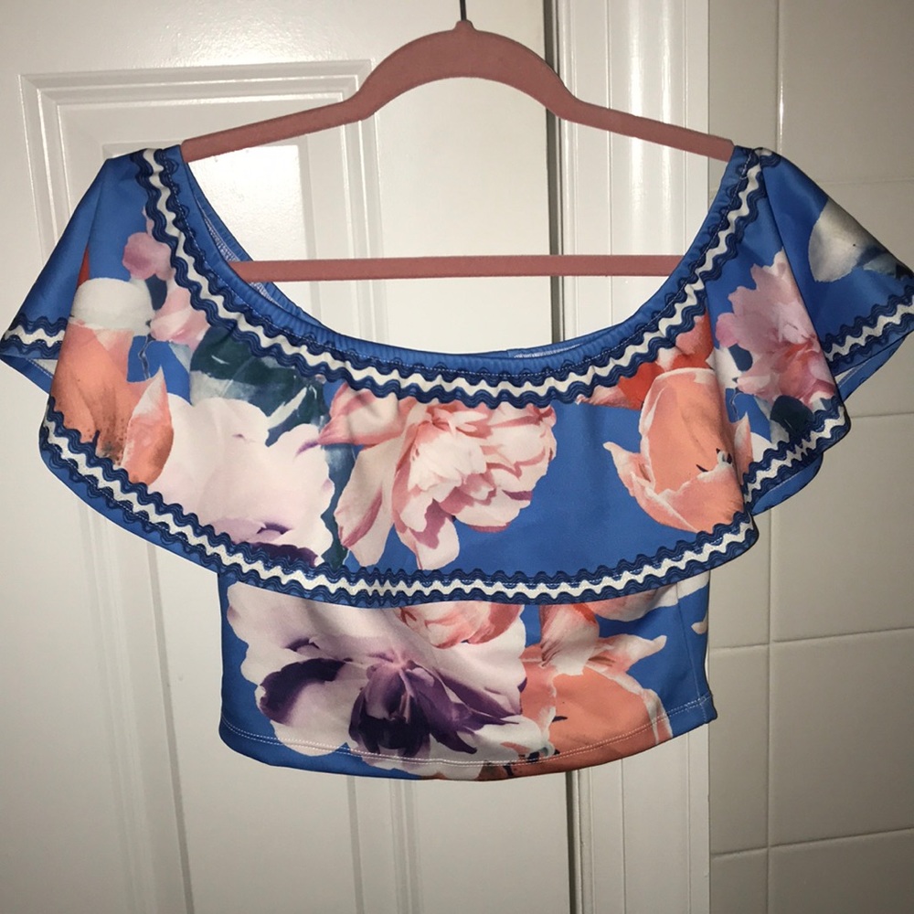 Off Shoulder Crop Top